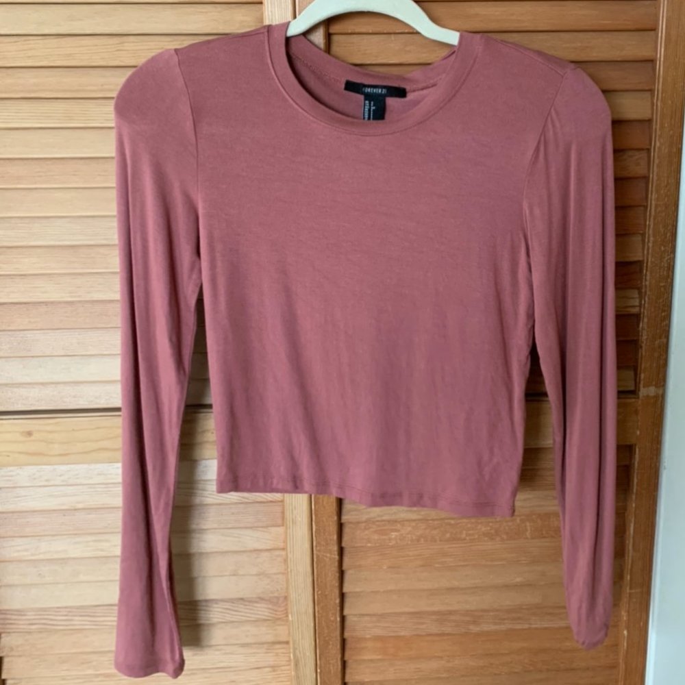 Cropped Long Sleeve Top